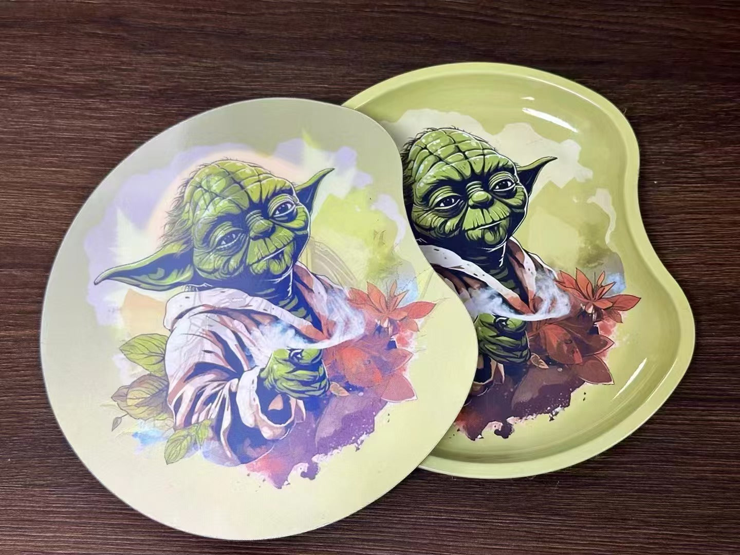 3D Holographic Yoda Rolling Tray with Magnetic Lid - Royal Mist Nairobi
