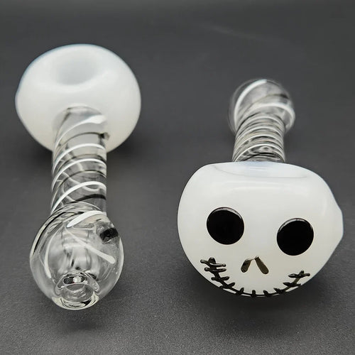4.5 inch Halloween Skeleton Hand Pipe — Buy in Nairobi | Royal Mist