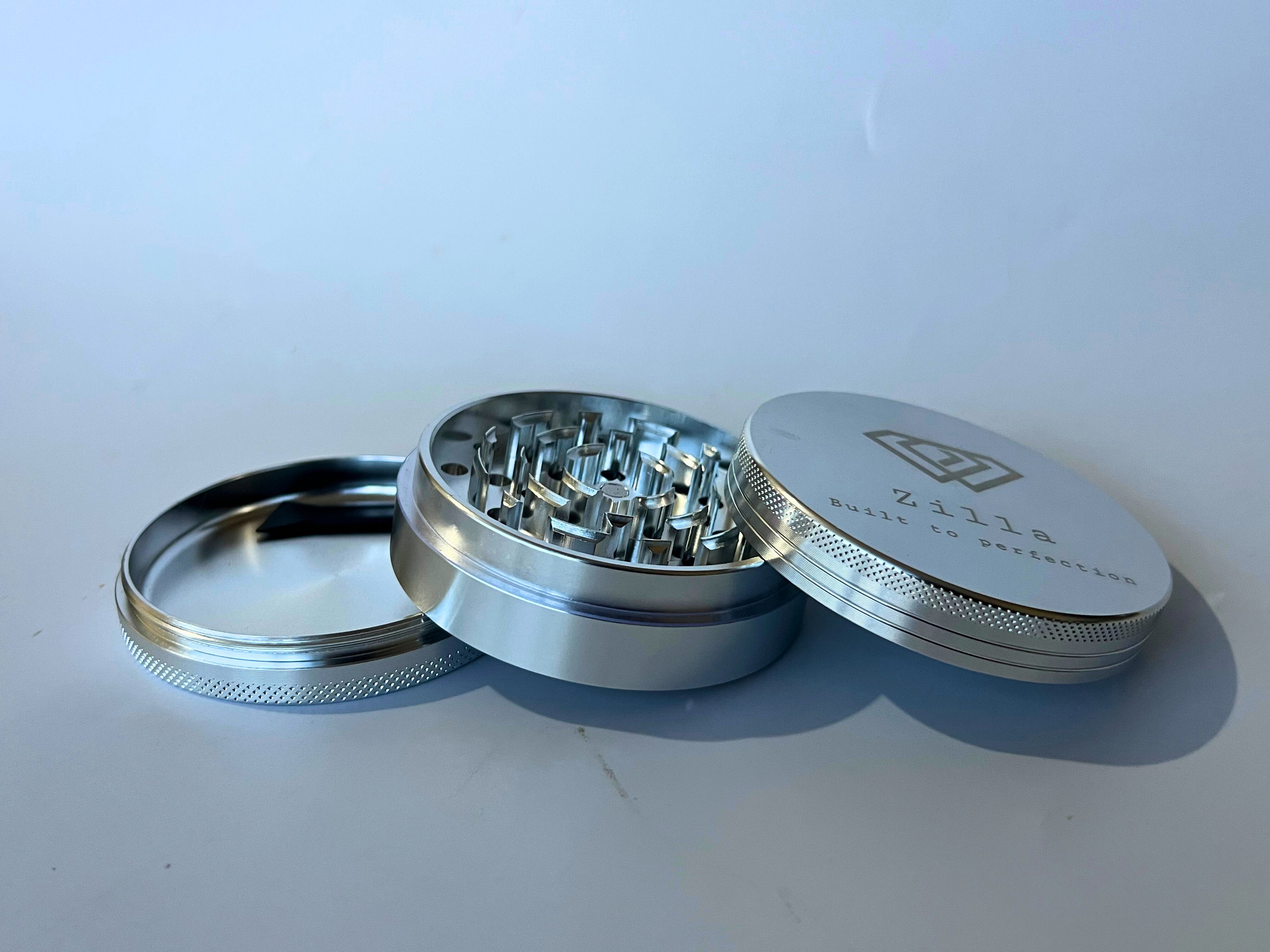 Zilla 75mm Large 4-Part Aluminium Herb Grinder – Buy in Nairobi Kenya